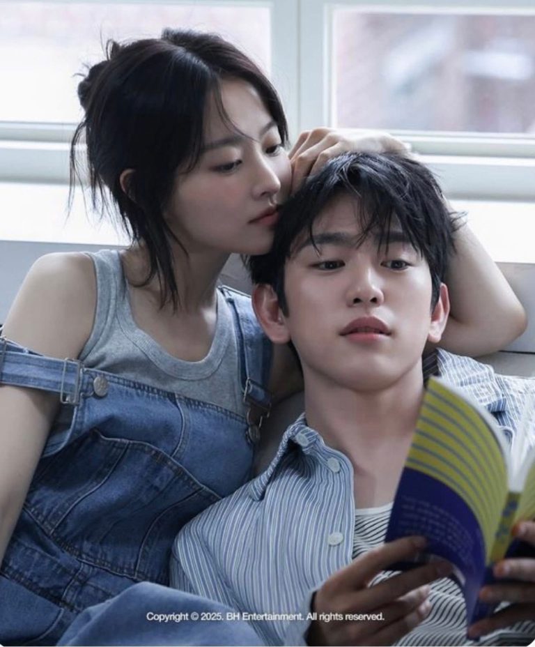 Xuyên Thân Vào Nữ Phụ Phản Diện